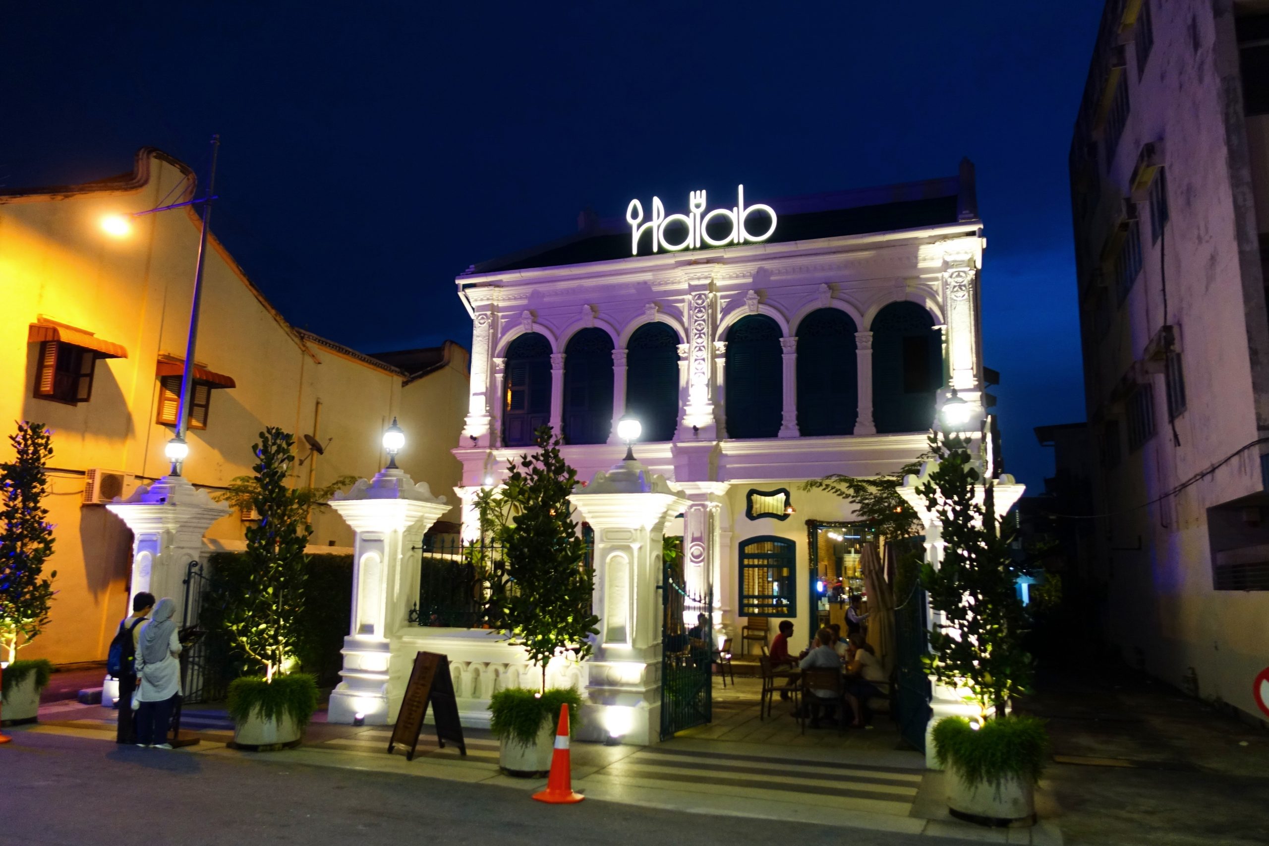 Western Restaurant In Penang / The best tandoori chicken in the world