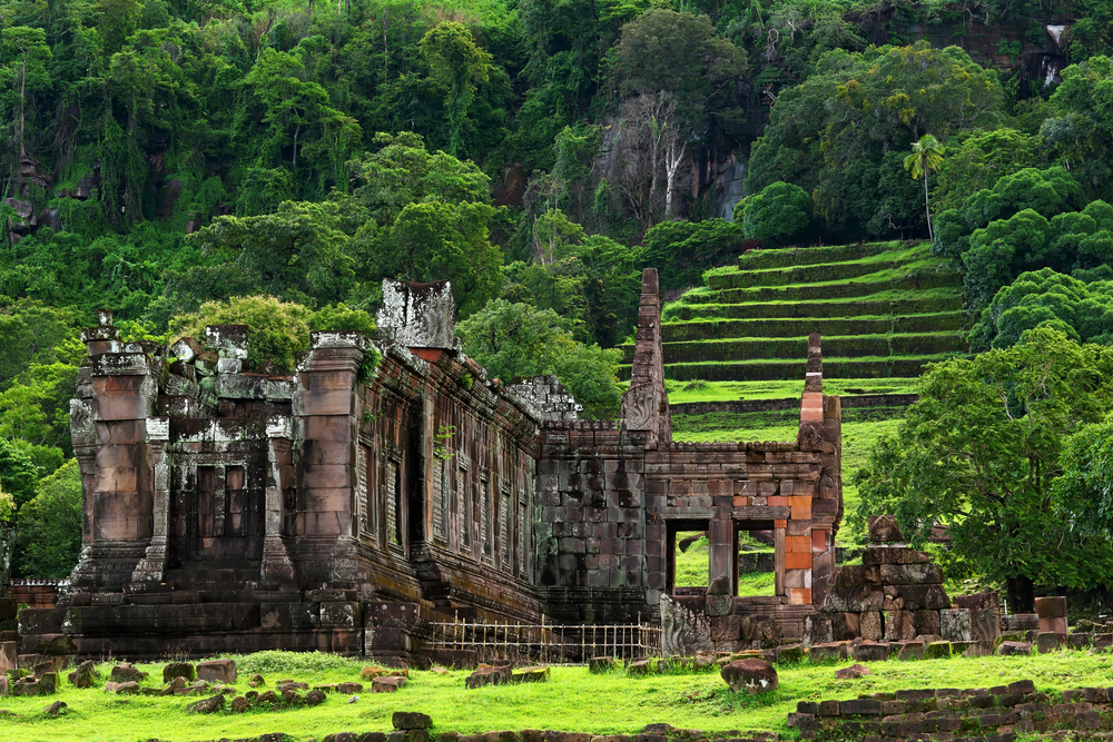 laos tourist arrivals 2022